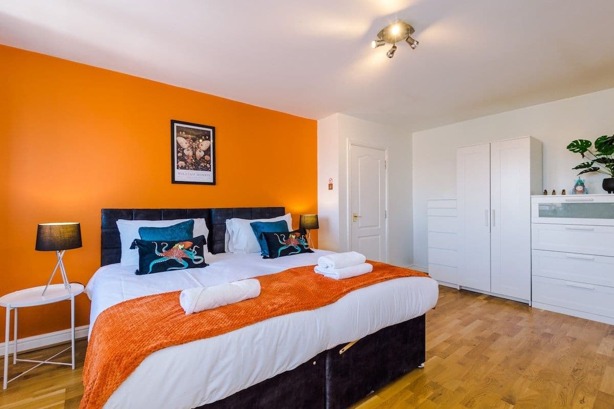 Comfy & Convenient 2BR Apartment Near Chester