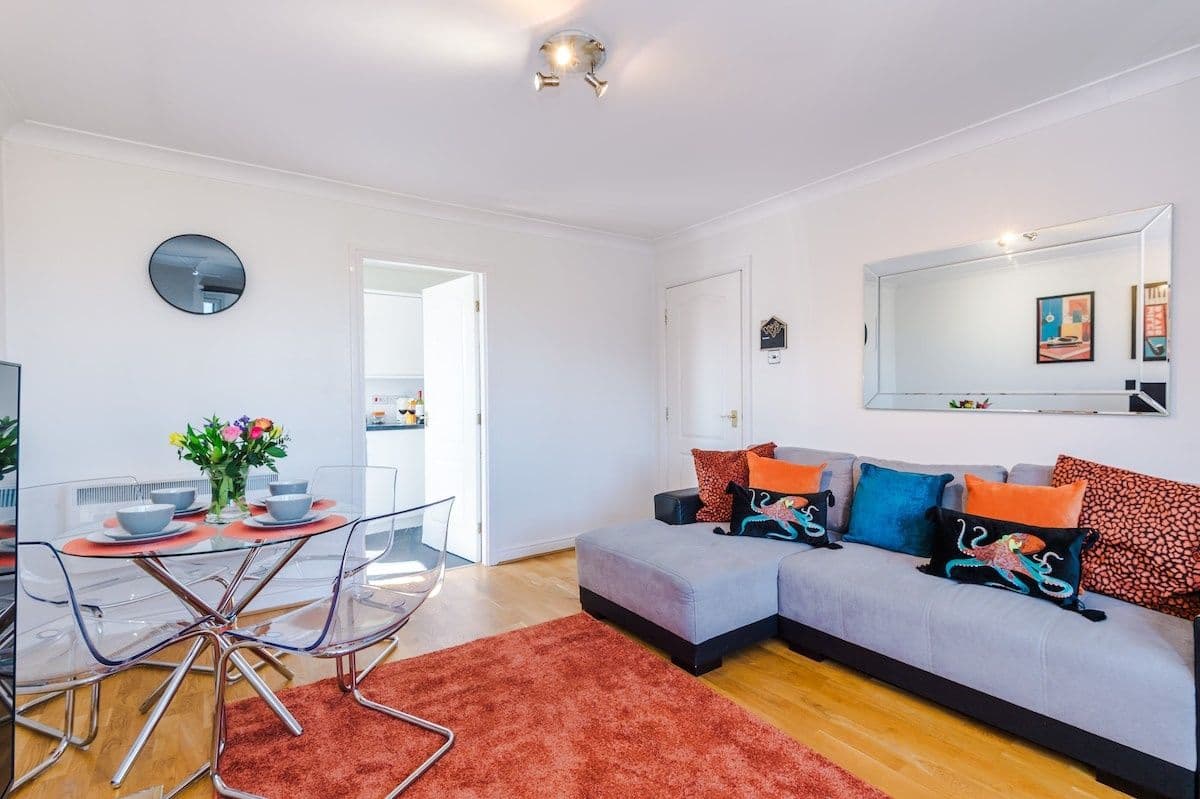 Comfy & Convenient 2BR Apartment Near Chester