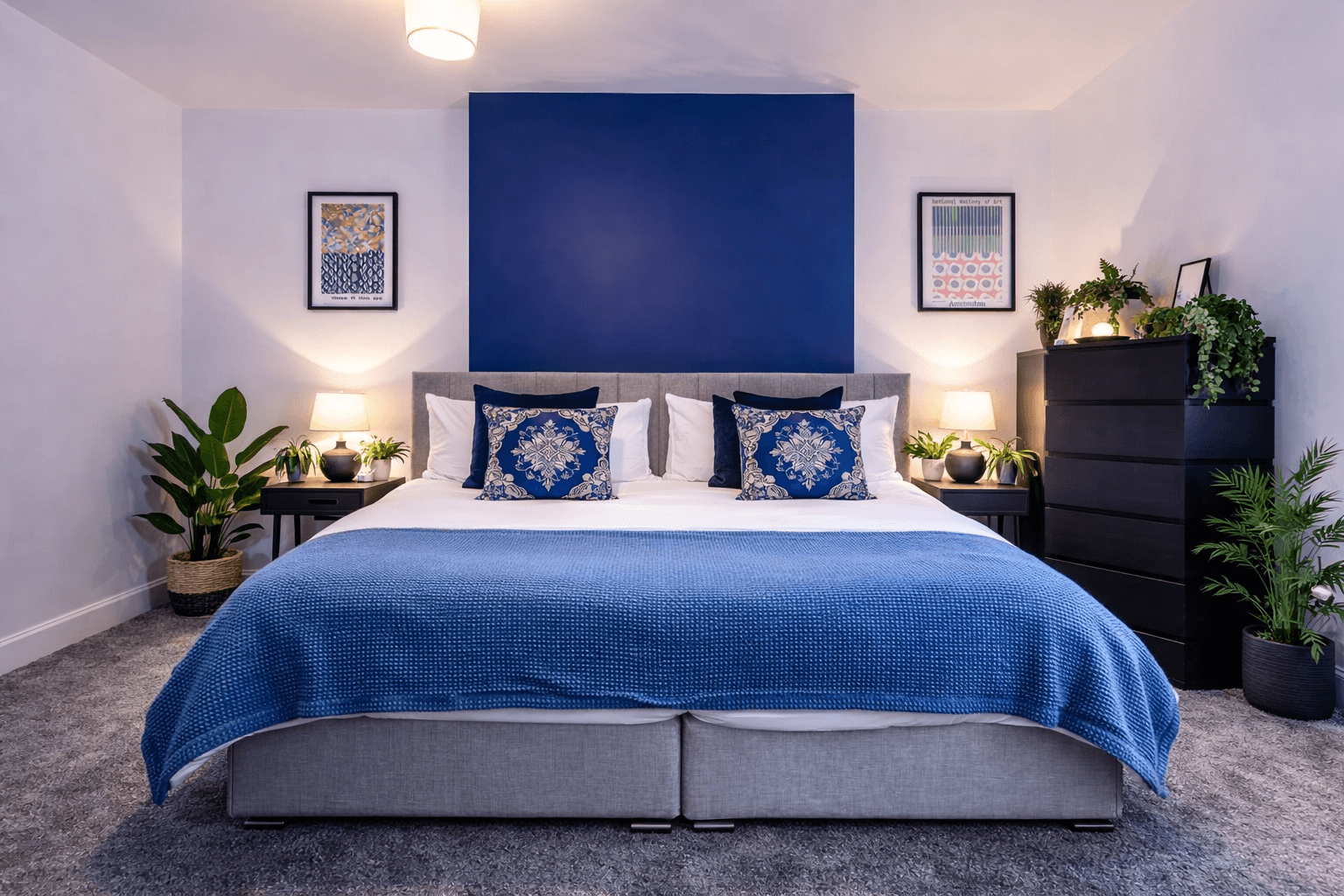 4 Bed | 2 Bath | Sleeps 6 | Central Crewe Bentley