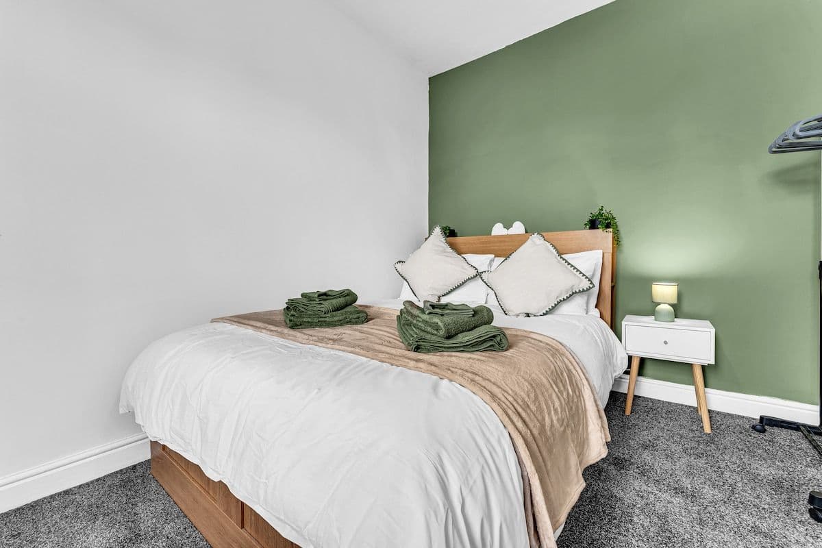 Long stay | Contractor | Airbus | 3 bed | 2 bath