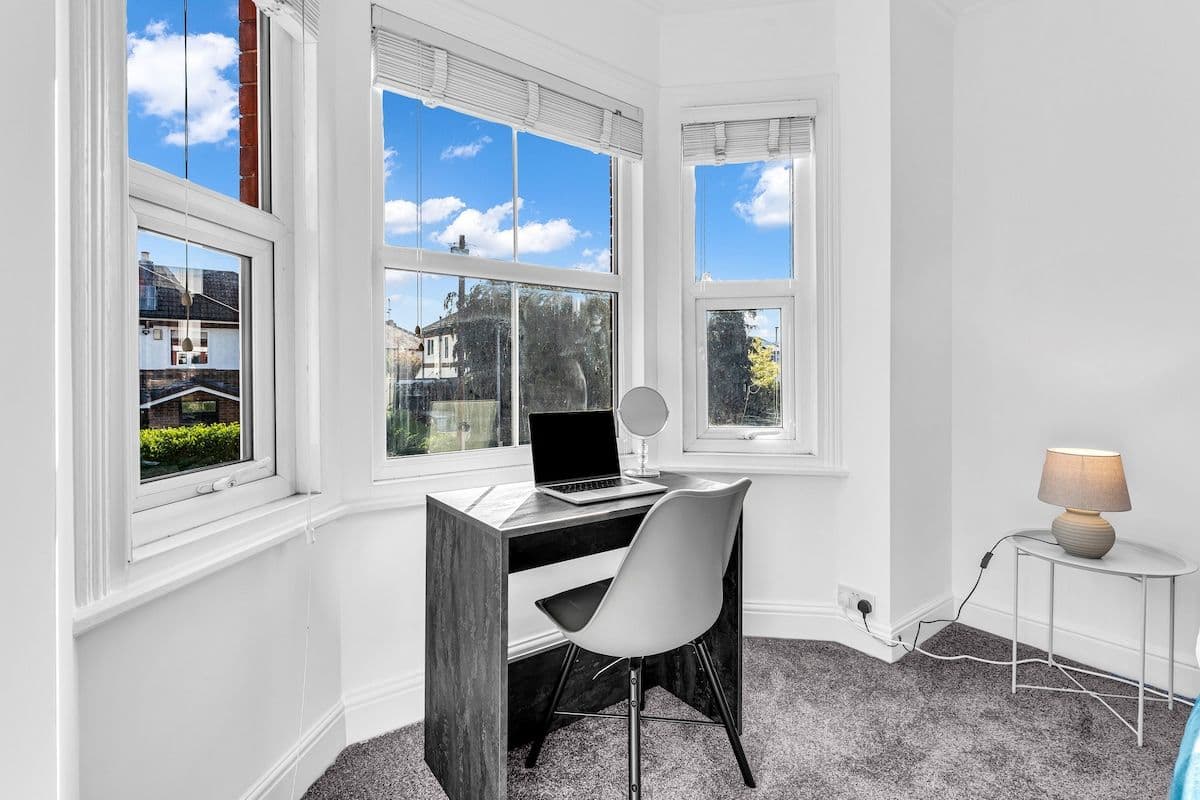 Spacious | Contractor | 6 BD | 2.5 BTH | Sleep 14