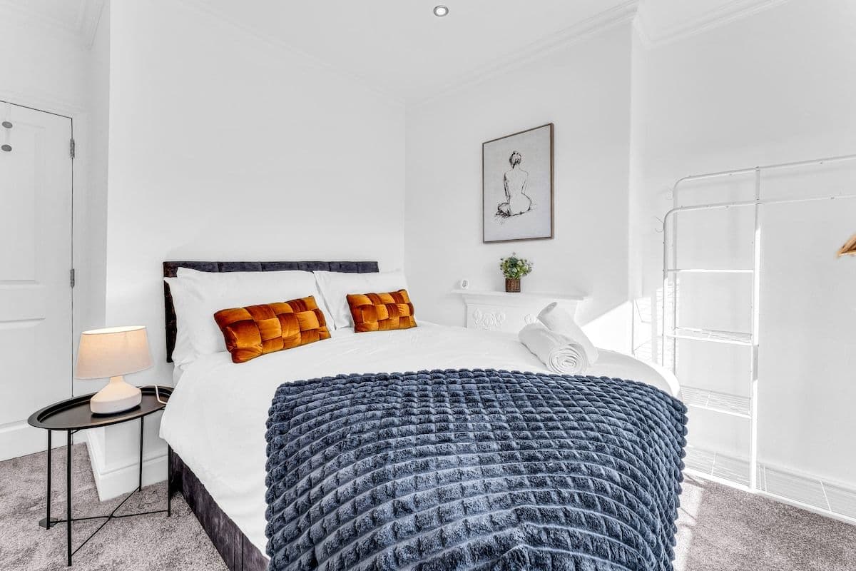 Spacious | Contractor | 6 BD | 2.5 BTH | Sleep 14