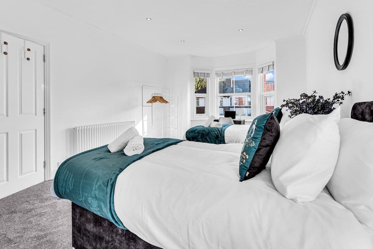 Spacious | Contractor | 6 BD | 2.5 BTH | Sleep 14